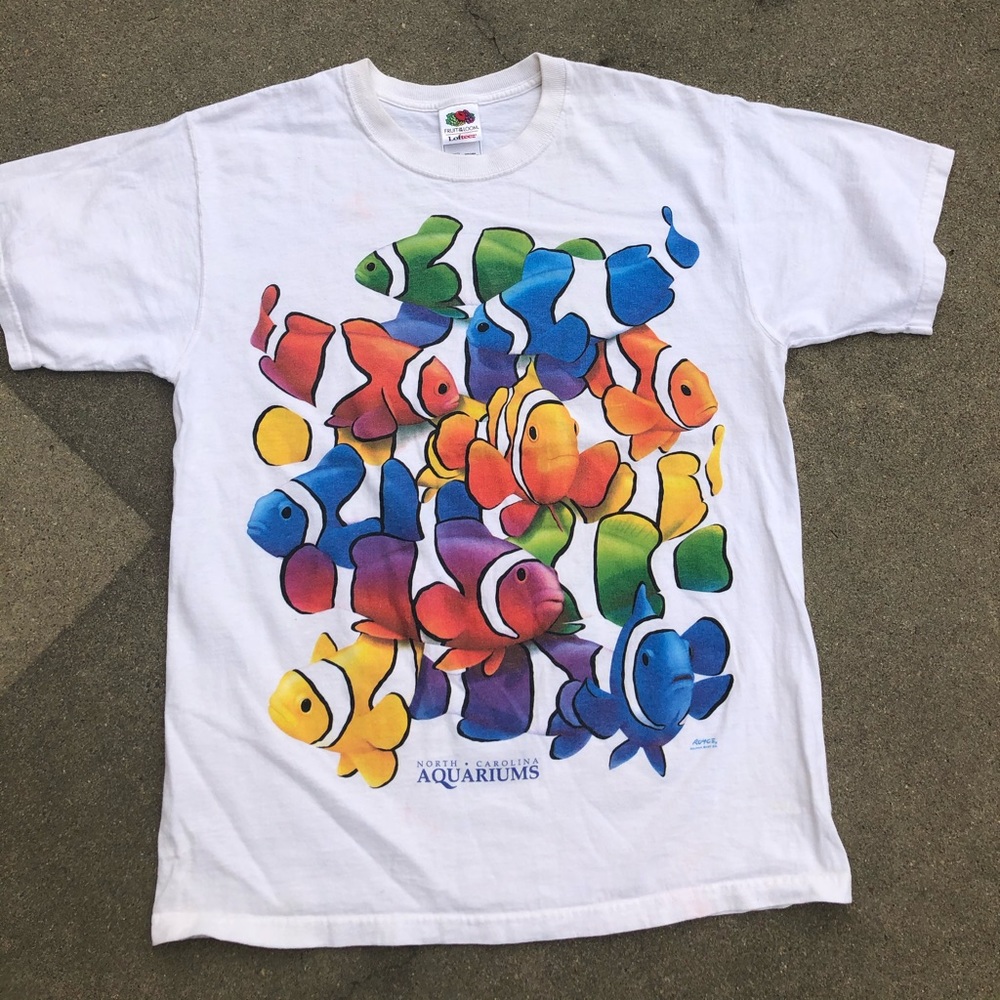 Vintage fish nature tee size M